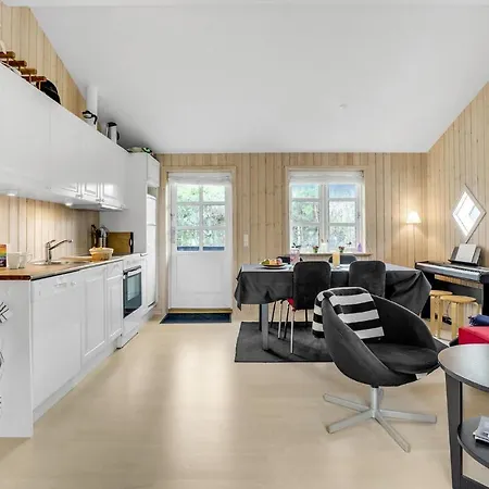 בית נופש Two-bedroom Holiday In Albak